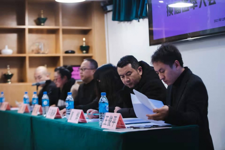 丽江市武术协会换届选举大会召开  (2).jpg