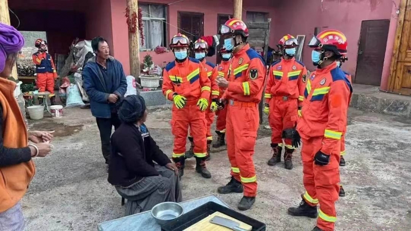 军地齐心抗震救灾，宁蒗震区生产生活秩序逐步恢复正常