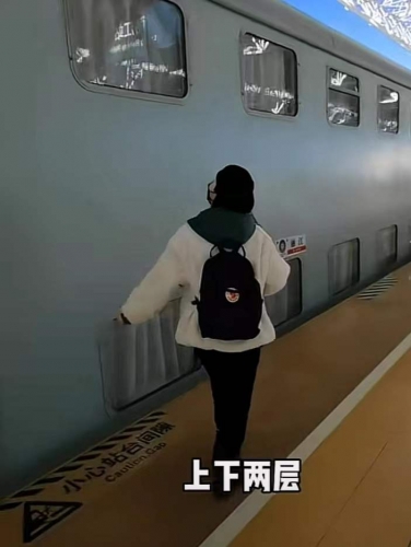 台湾网红到丽江哭了 不是因为坐了大床房卧铺 (3).jpg