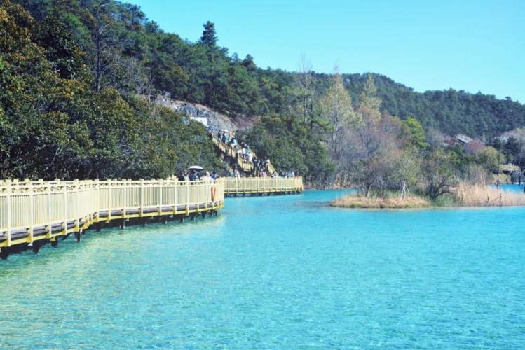 玉龙县黑白水河（蓝月谷）入选云南2021年省级“美丽河湖”初选名单