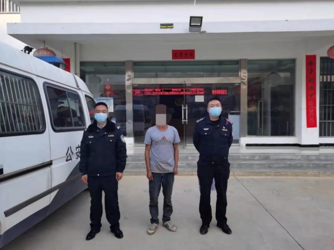 男子无证醉驾肇事负全责，看守所里过春节