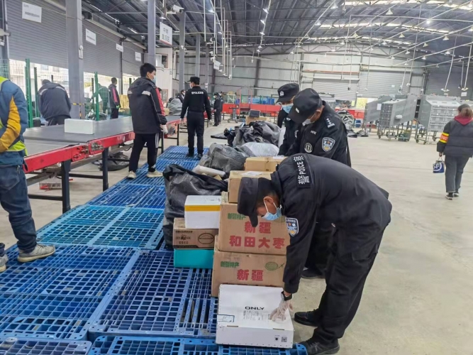 春节快递会停运？ 明确了  今年春节丽江8家快递 “不打烊”   (6).jpg
