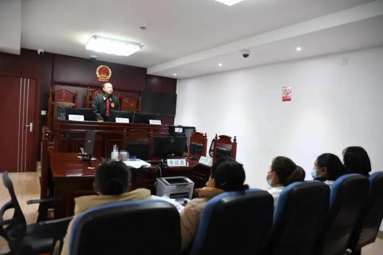 古城法院开通绿色通道，为28名讨薪人员成功追回24万余元工资