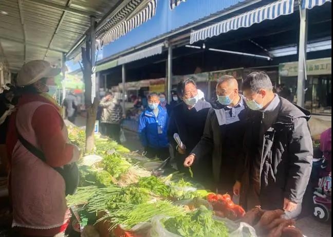 丽江市开展“百日行动” 进行食品安全监督检查