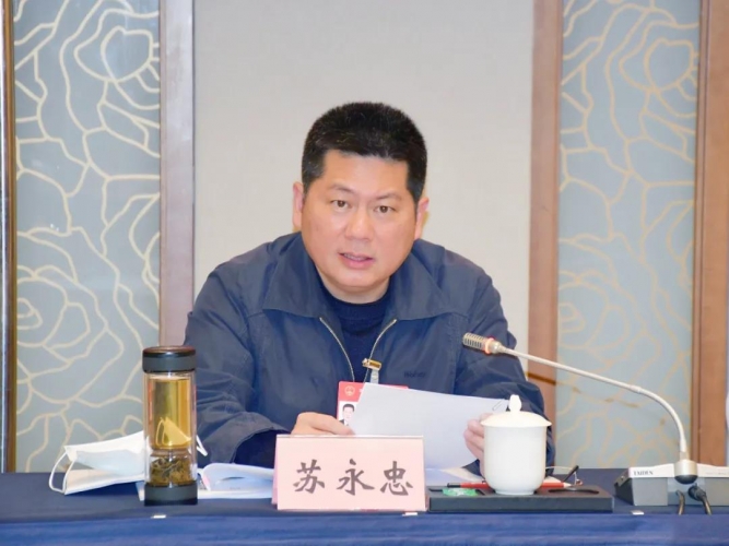 丽江市代表团审议省“两院”工作报告