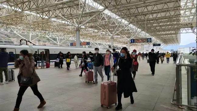 春节假期 丽江火车站共收发旅客41000人次