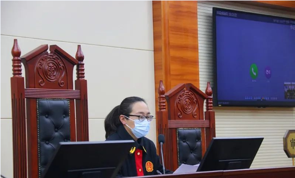 母争夺抚养权 法官聆听孩子心声温情护幼苗