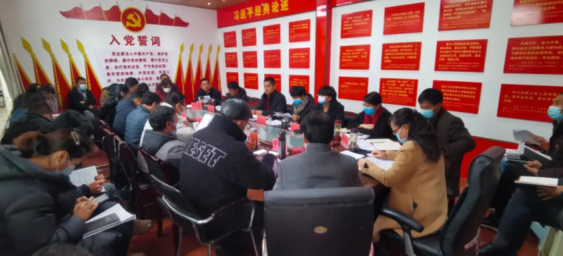 丽江市卫健委理论中心组深入学习贯彻习近平总书记重要讲话精神从严从实抓好疫情防控工作