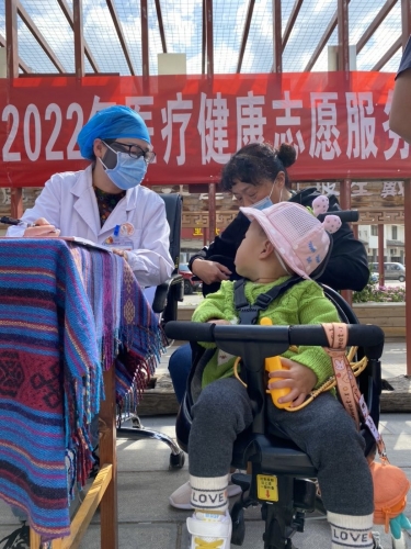关爱健康 助力成长 丽江市人民医院开展义诊活动 为儿童的身体健康筑牢坚实屏障