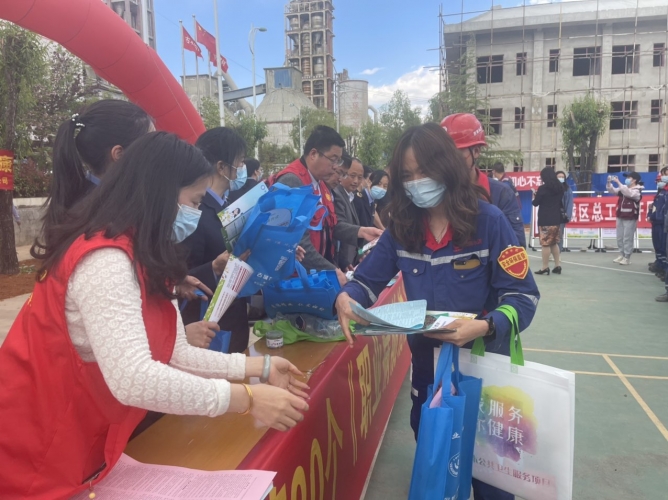 尘肺病在职业病中占80%，市卫健委开展《职业病防治法》宣传周活动