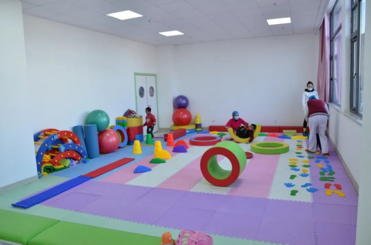 丽江市妇幼保健院成功创建云南省儿童早期发展示范基地 (10).jpg