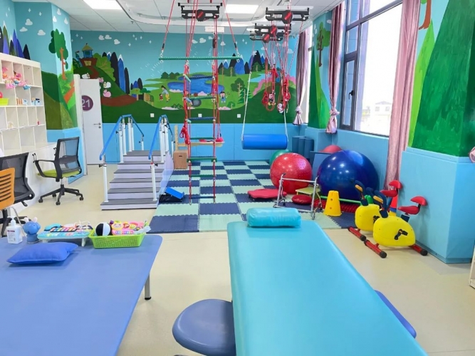 丽江市妇幼保健院成功创建云南省儿童早期发展示范基地 (9).jpg