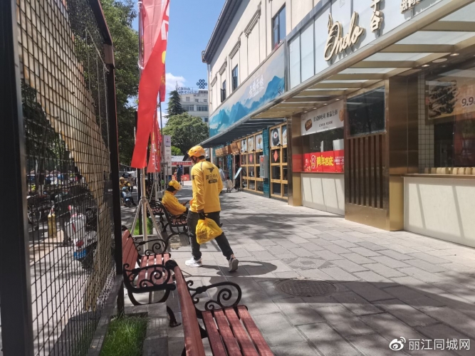 平凡岗位造就不平凡 “五·一”致敬最美劳动者 (2).jpg