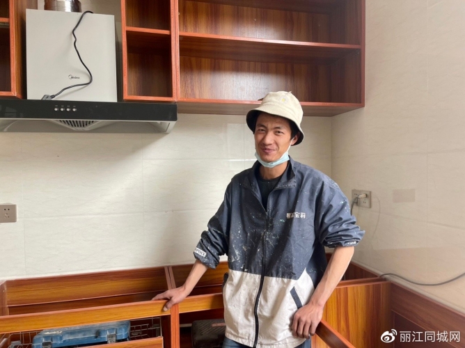 平凡岗位造就不平凡 “五·一”致敬最美劳动者 (6).jpg