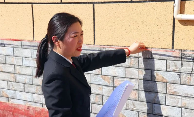 新房装修起矛盾 法官现场勘察止纷争