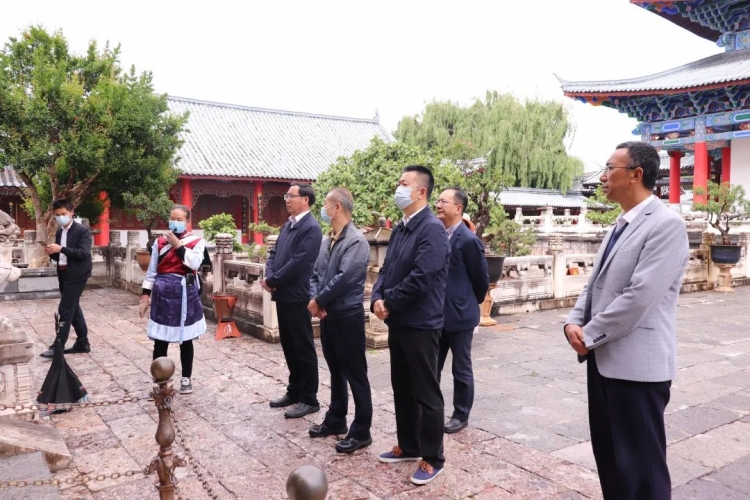 省侨联调研古城区申报国际文化交流基地和开办网上夏令营等工作.jpg