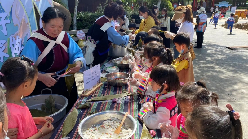端午节包粽子 品美食 看美景，邂逅不一样的丽江古城 (11).jpg