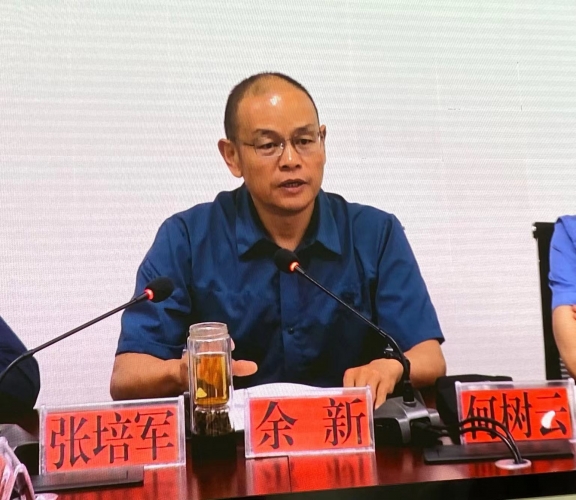 坚守红线 从严执法  丽江抓好安全生产不松懈 (1).jpg