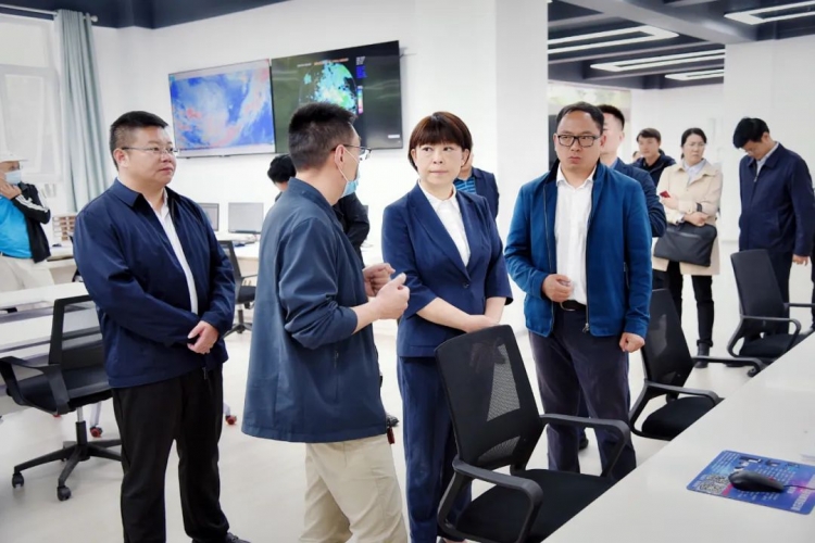 浦虹调研调度水务及防汛减灾工作
