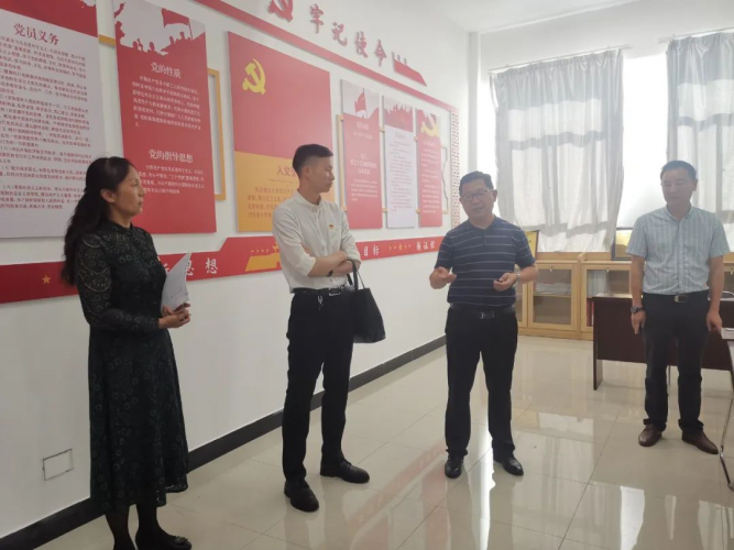 丽江市卫健委组织党务干部到丽江师专党委学习交流