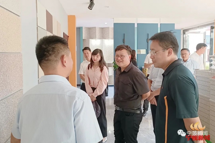 黎建勇一行赴楚雄州元谋县开展招商洽谈活动.jpg