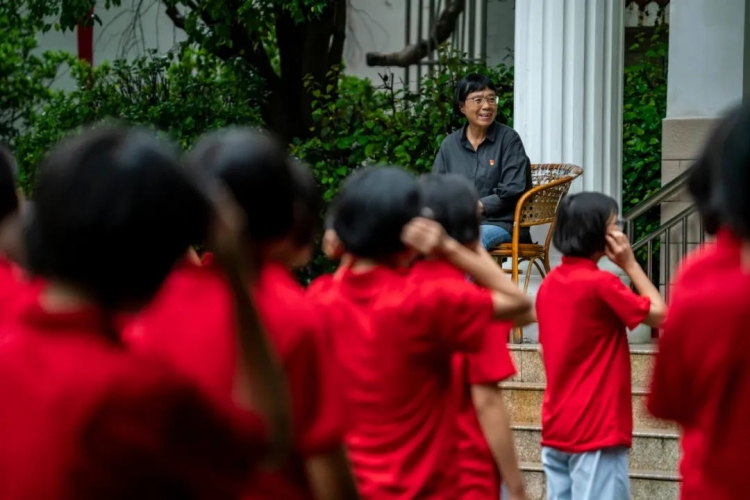 我为云南新地标点赞  红梅傲立华坪女高 (4).jpg