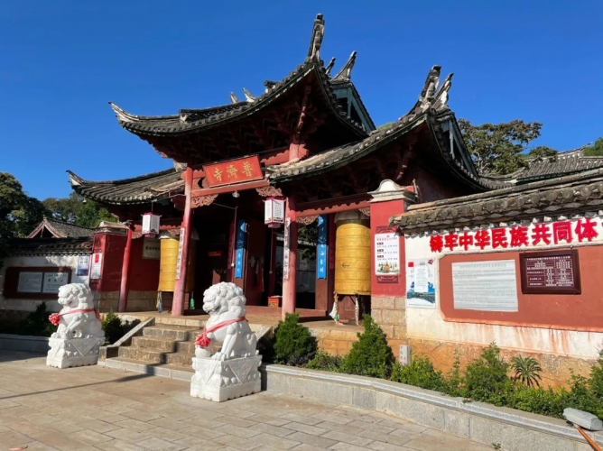 在全省首创“双勘界”，丽江普济寺完成土地确权