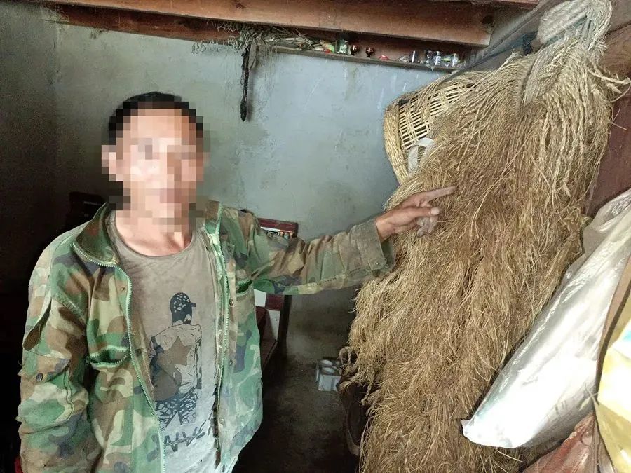 缴获作案工具10余件 这名男子因非法狩猎被依法采取刑事强制措施