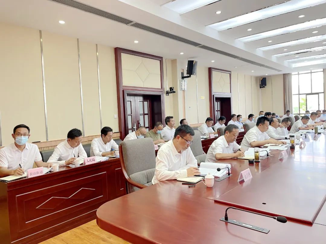 玉龙县新冠肺炎疫情防控工作领导小组第22次会议召开