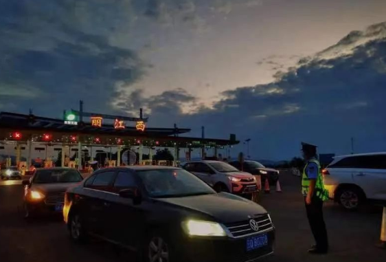 今天起 丽江交警将开展为期5天的高速公路重点交通违法专项整治