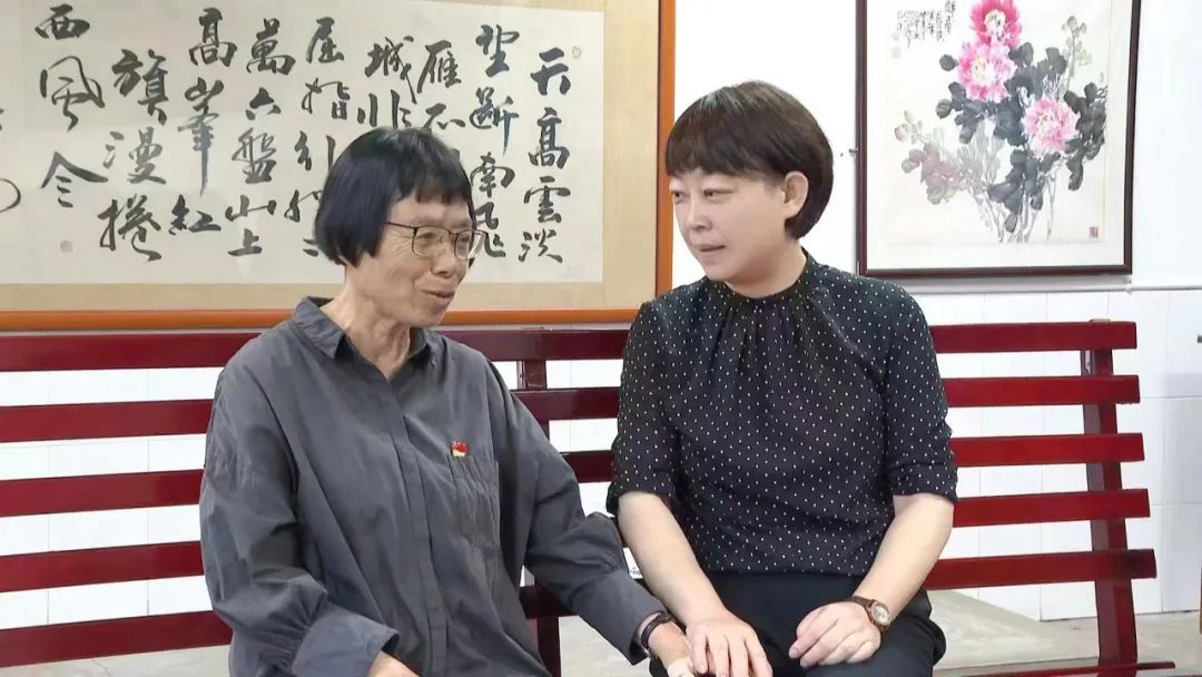 浦虹看望慰问张桂梅老师