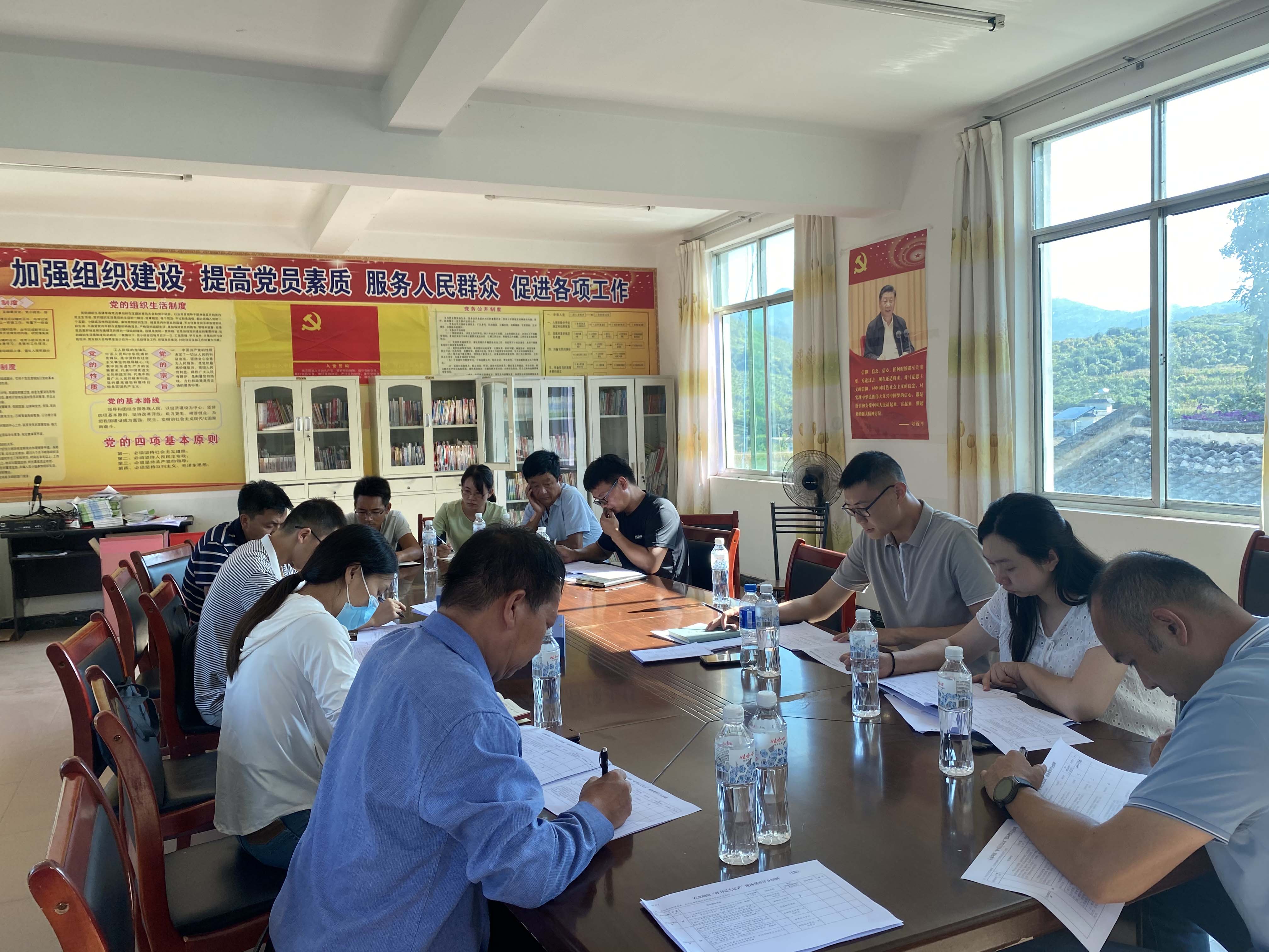 现场“过招” 同台“竞技”——石龙坝镇开展“好支书大比武”镇级评比活动