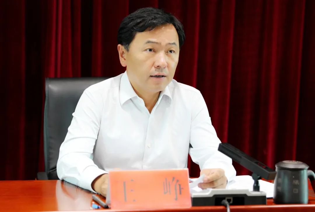 华坪县召开县委党的二十大安保维稳决战工作推进会议