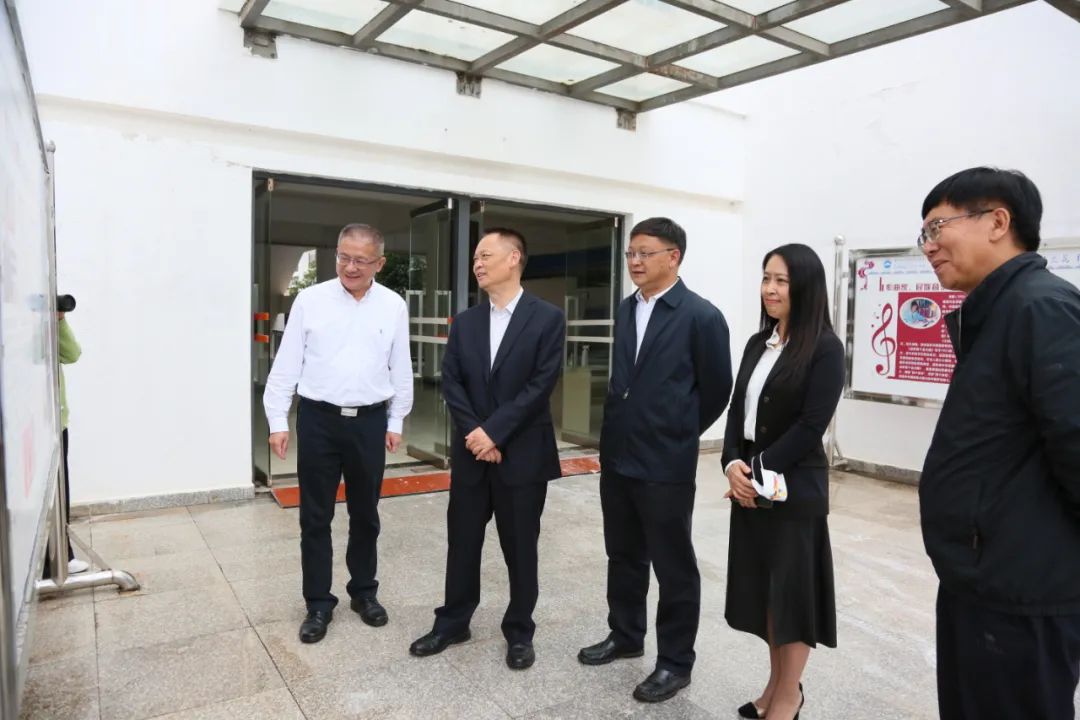 云南省人力资源和社会保障厅领导一行到丽师调研