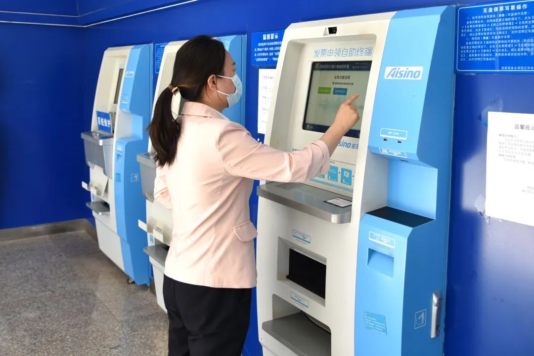 古城区24小时政务服务自助大厅试运行 (2).jpg