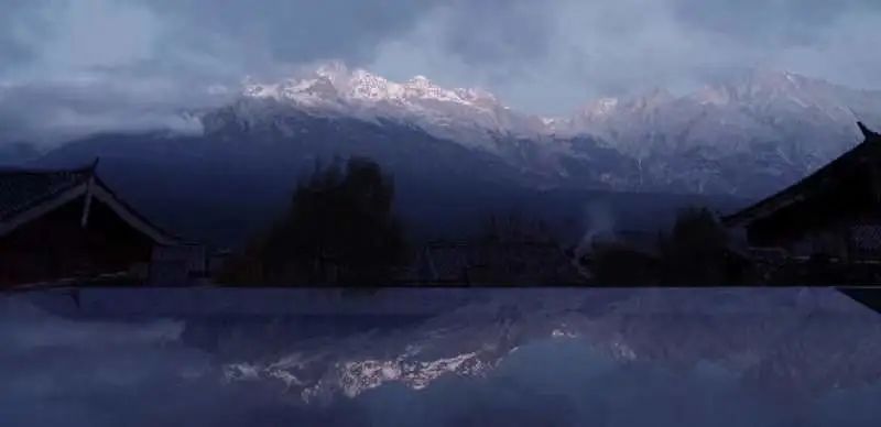 玉龙雪山“日照金山”季正式开启，持续至年底！