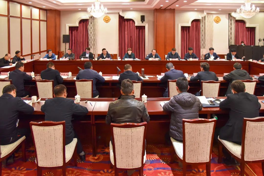 浦虹在泸沽湖巡湖调研并主持召开座谈会2.jpg