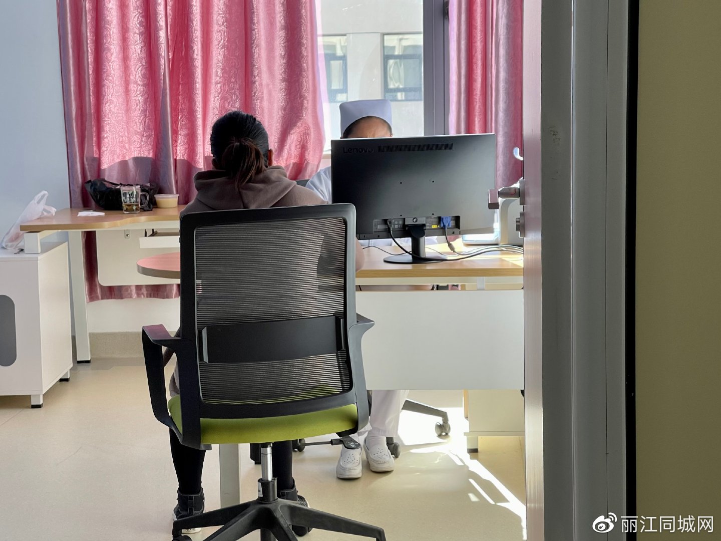 每分离一指要做一个疗程？丽江产后康复水很深……1.jpg