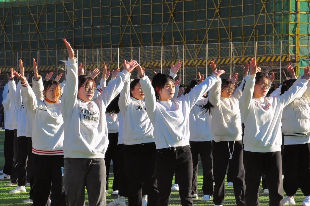 丽江师专第十六届田径运动会开幕 (2).jpg