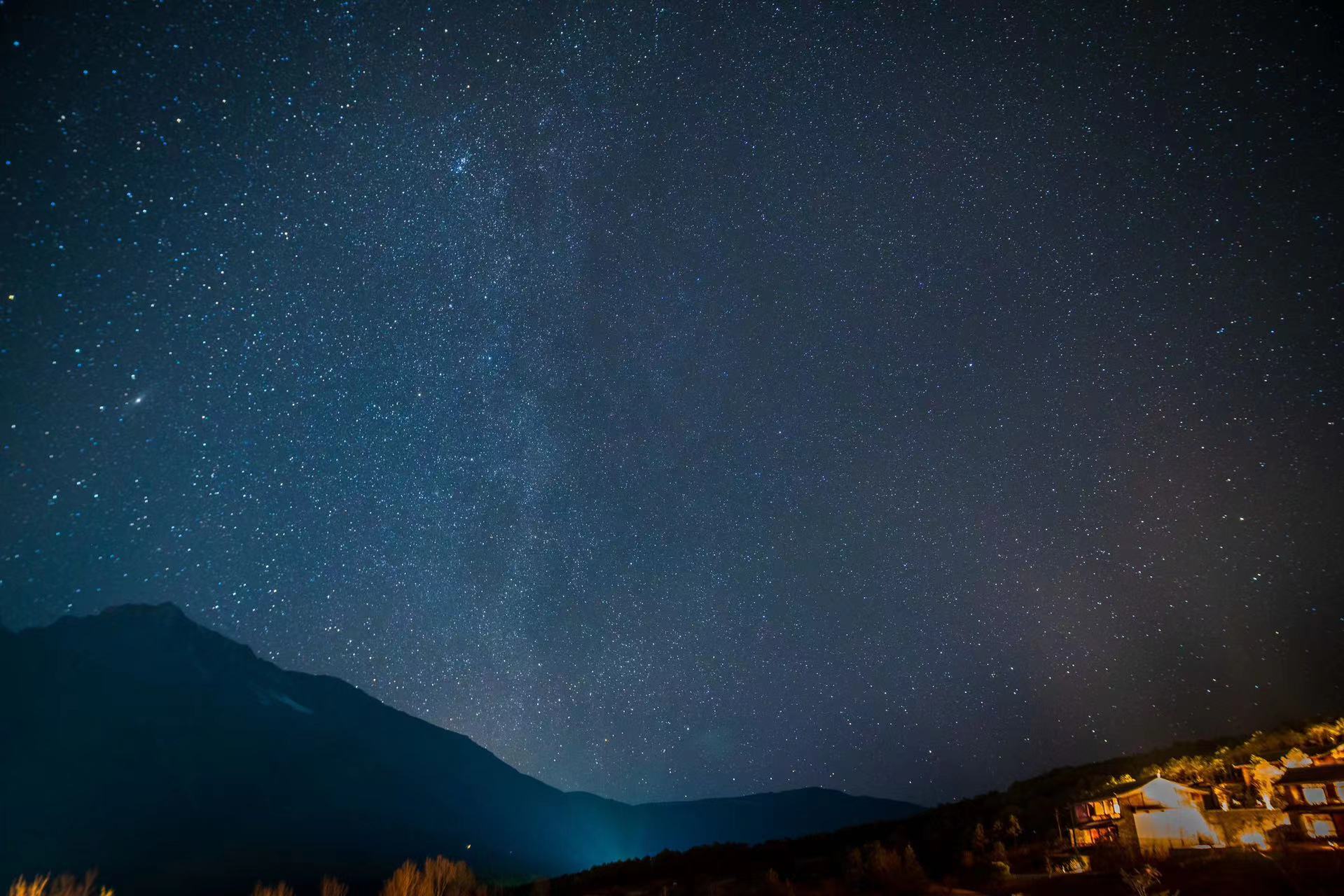 星空 雪山的神秘组合！在最美观星目的地玉龙雪山欣赏静谧璀璨星河 (7).jpg