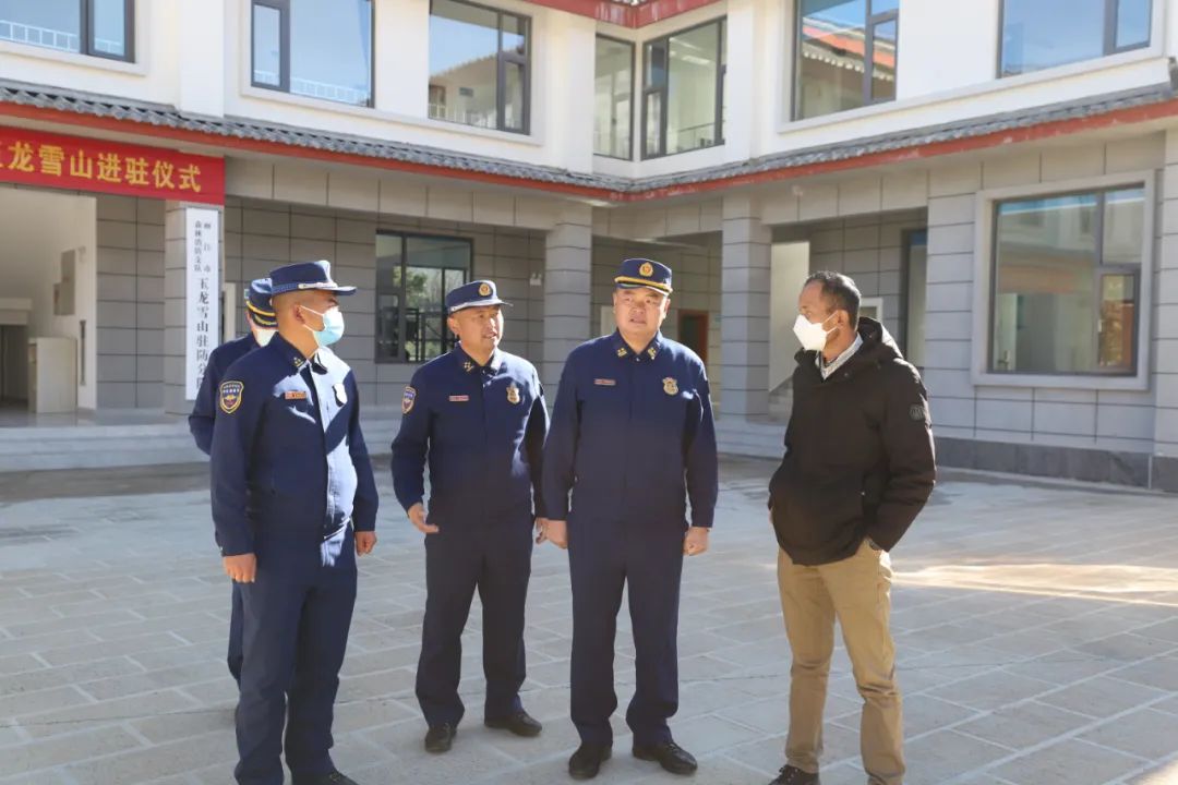 丽江森林消防支队靠前驻防，全力筑牢森林防灭火防线 (7).jpg