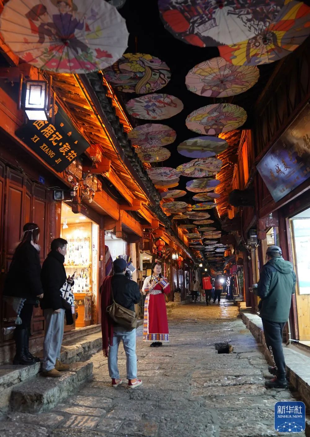 丽江：“烟火气”回归 旅游人气旺 (2).jpg