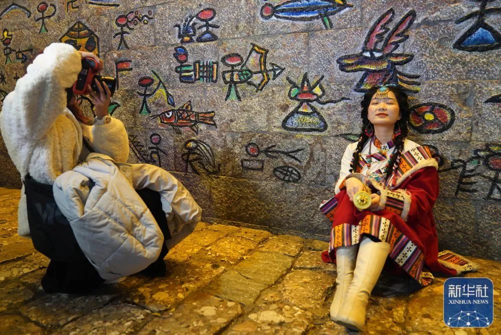 丽江：“烟火气”回归 旅游人气旺 (4).jpg