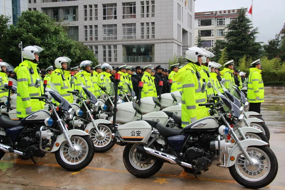 大排查大整治  全市公安机关共出动警力2800人 (2).jpg