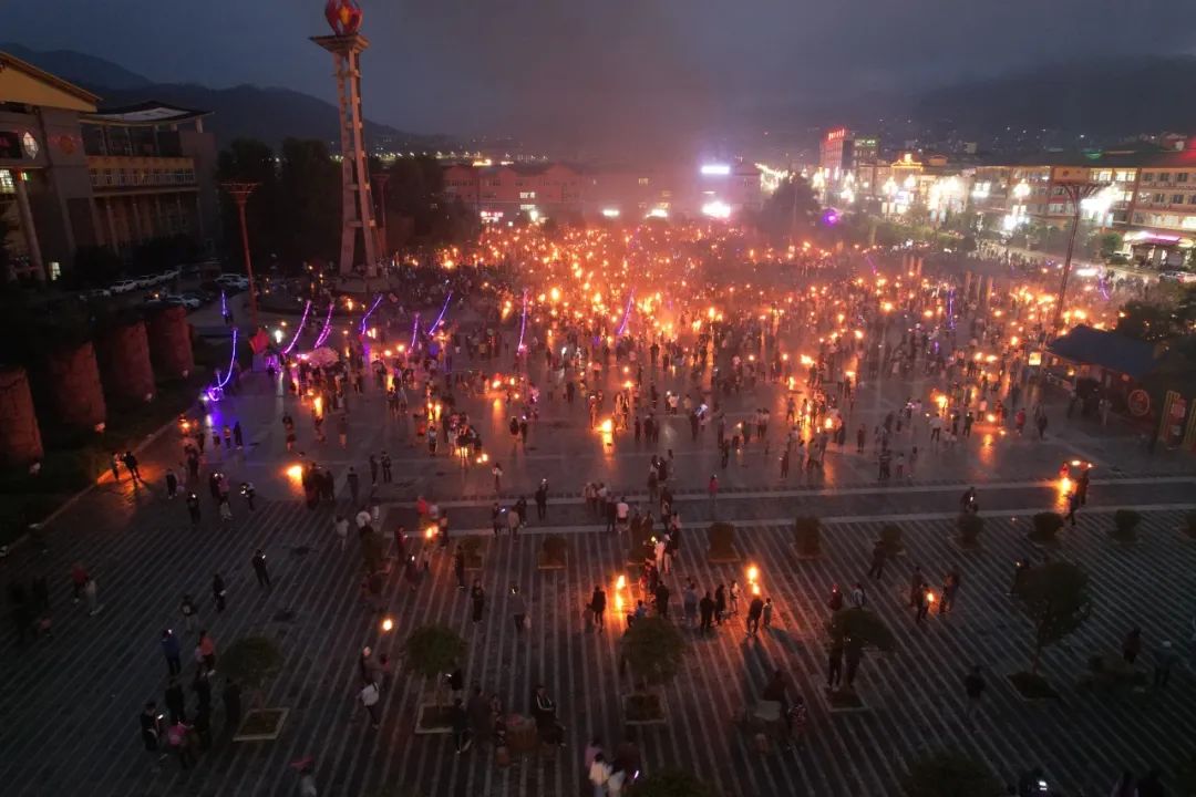 宁蒗县文旅局提醒各位来宁旅游的游客朋友们注意！ (2).jpg