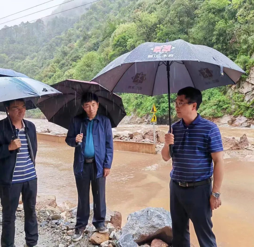 李自红调研督导防汛减灾工作强调 全力保障人民群众生命财产安全.jpg