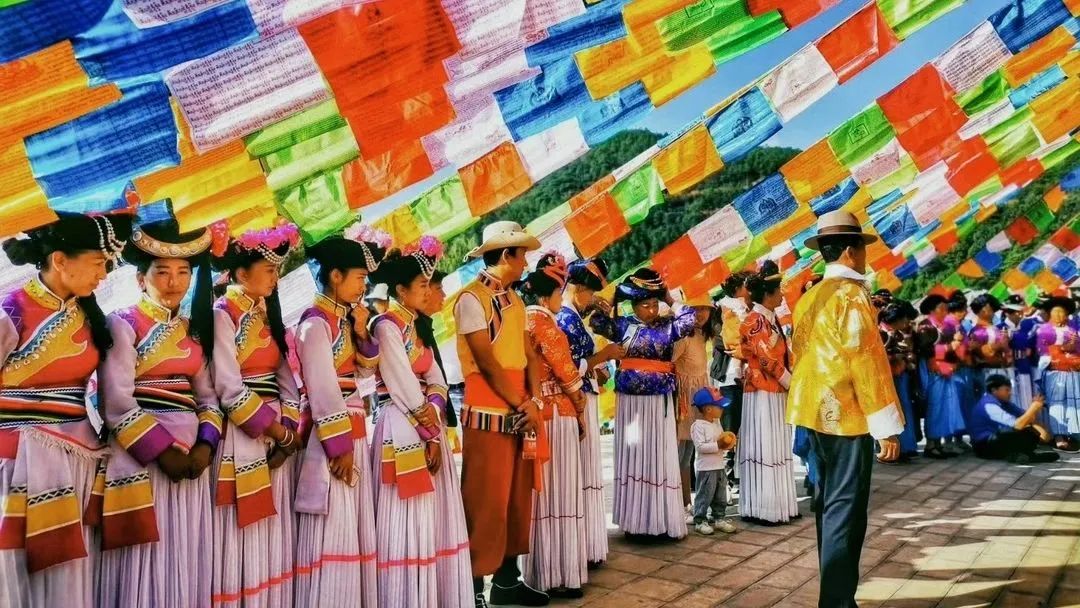 【浓情转山节，摩梭人展示宗教信仰与民俗文化】 (3).jpg