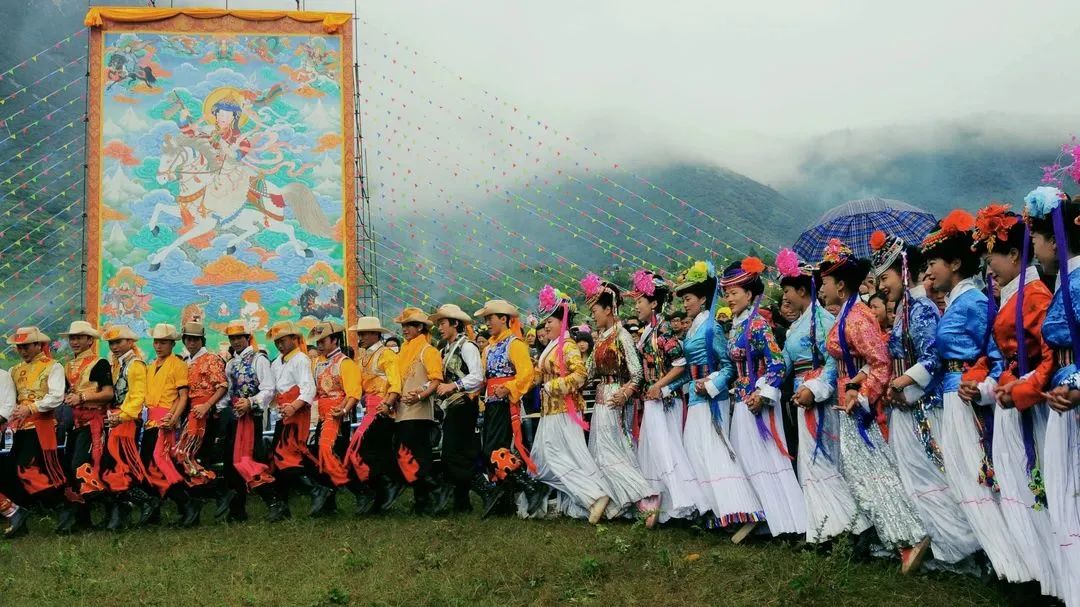 【浓情转山节，摩梭人展示宗教信仰与民俗文化】 (5).jpg