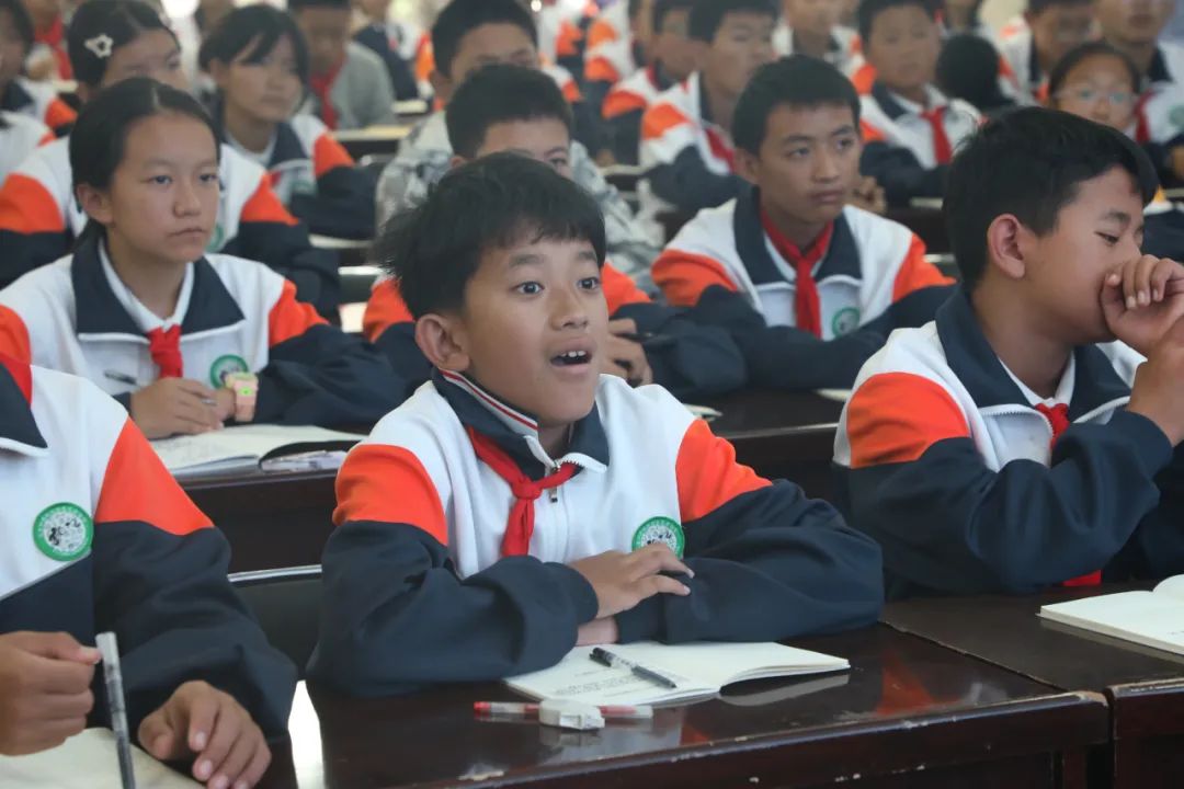 中国科学院科普活动助力玉龙中小学生探索科学世界！ (4).jpg