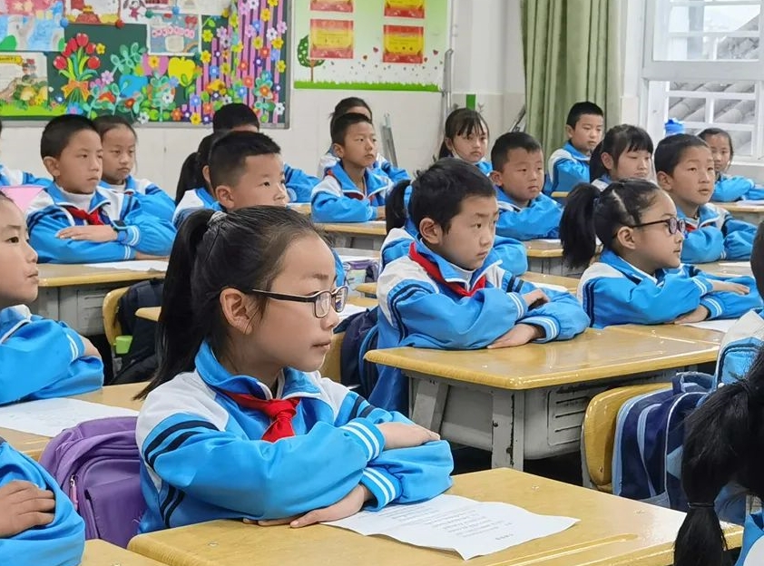 省教育厅印发通知！事关中小学生课间、睡眠、节假日等休息时间.png